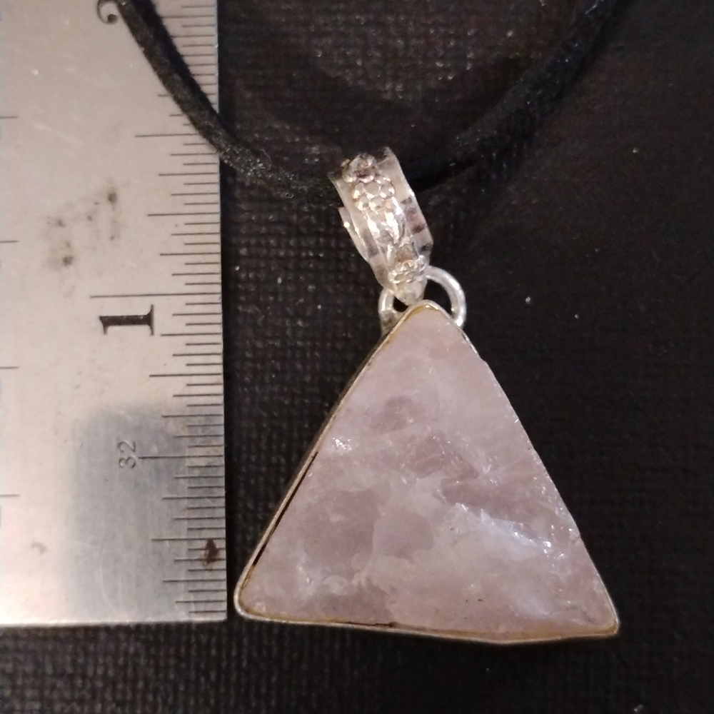 Triangle Rough Rose Quartz Pendant - Picture 5 of 5